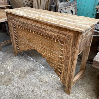 console-table-natural