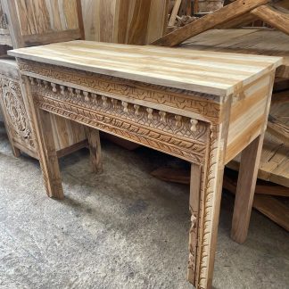 console-table-natural