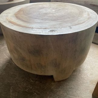 suar wood round table